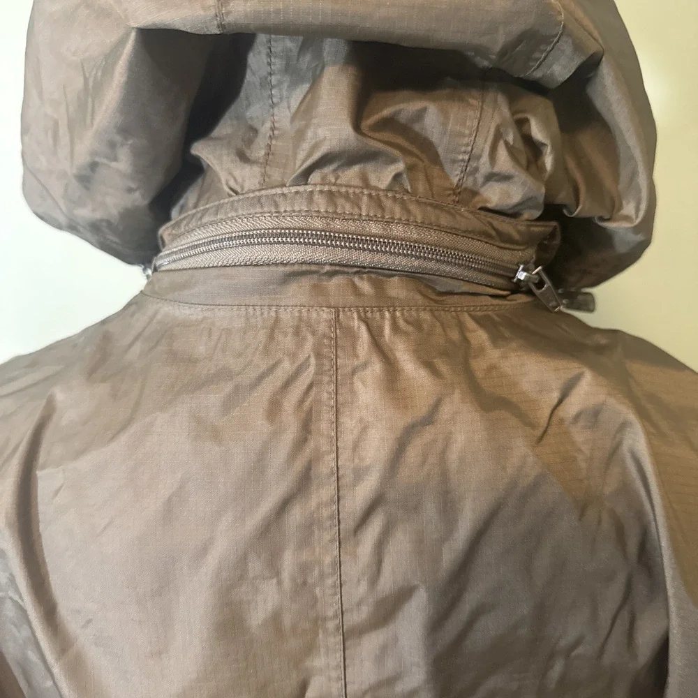 Eddie Bauer Women's Rain Jacket Brown Weather‎ Edge Plus Nylon Size Large NWOT